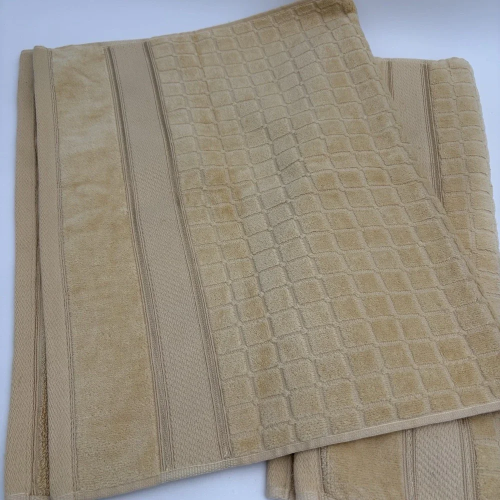 Earl & Wilson Butter Yellow Hand Towels Set Of 4 Luxurious Soft Vintage
